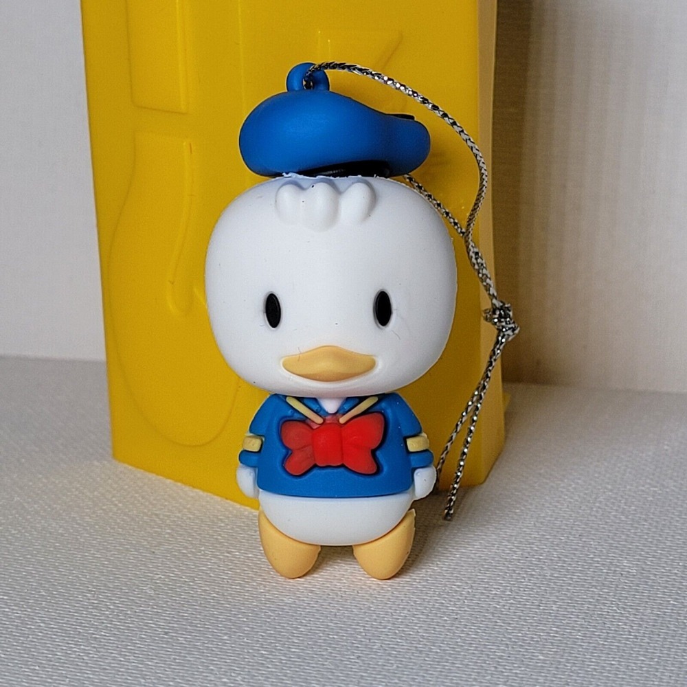 HALLMARK MYSTERY ORNAMENTS DISNEY MICKEY‎ MOUSE & FRIENDS RARE DONALD DUCK
